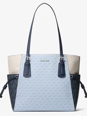 Michael Kors Voyager Lg Color-Block Signatr Logo EW Shoulder Tote Pale Ocean
NWT